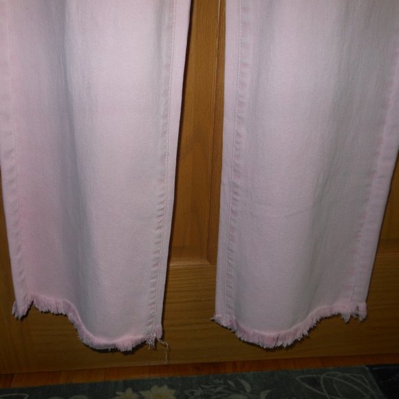 NWT!!!  Fabulous Risen Acid Pink Crop Jean - Picture 5 of 9